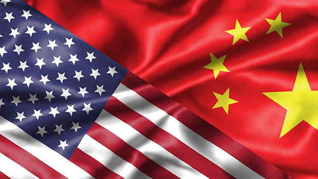 China and US flags